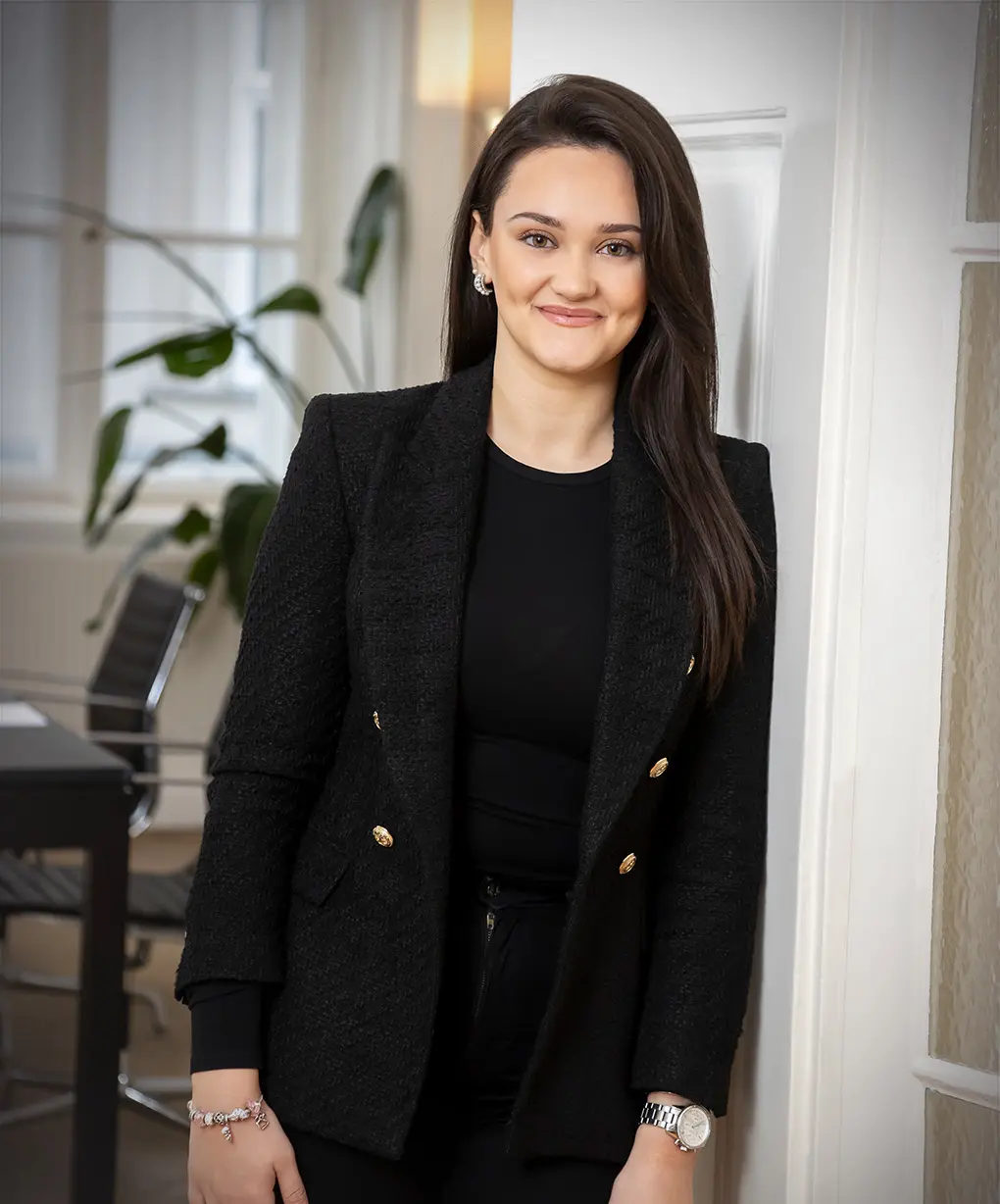 Amina Ibrovik, hochformat